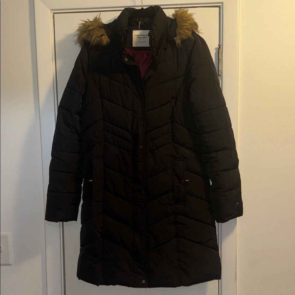 Tommy Hilfiger Black Puffer Coat with Faux Fur Trim EUC!